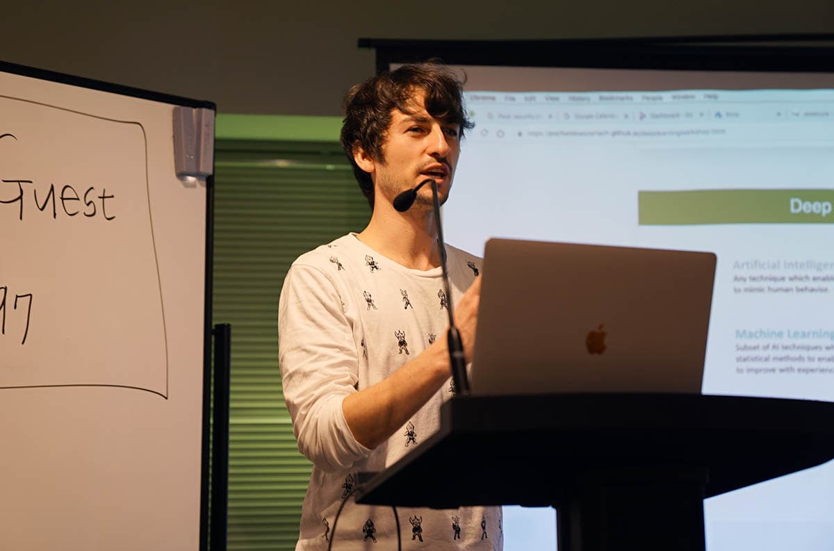 弊社CTOがSENDAI X-TECH Innovation Projectにてディープラーニング基礎講座を開催しました