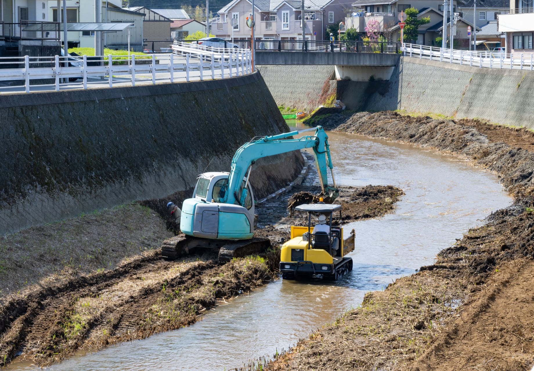 公共・交通・通信インフラ（土木建築・建設現場）